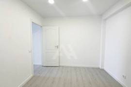 Apartamento T1 na Abrunheira com Luz e Água Incluídas