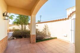 listing listing