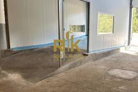 782m² Industrial Warehouse 782m² Industrial Warehouse