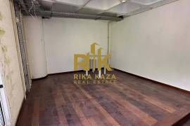 782m² Industrial Warehouse 782m² Industrial Warehouse