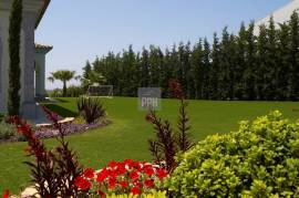 Private Manor House with fantastic countryside and ocean views