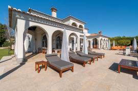 Private Manor House with fantastic countryside and ocean views