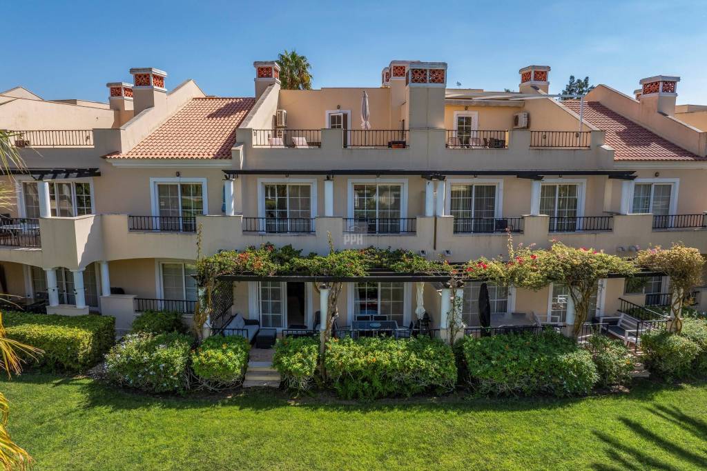 Luxury Rare Town House in Palmyra