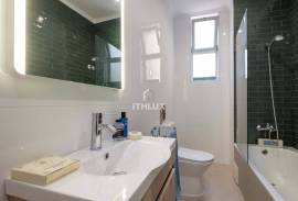 Apartment with 5 rooms | Special. Apartment with 5 rooms | Special.