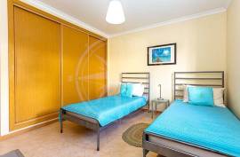 Elegant 4 Bedroom Tavira Villa in gated condominium with Private Pool, Garden & Sea Views