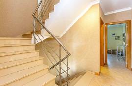 Elegant 4 Bedroom Tavira Villa in gated condominium with Private Pool, Garden & Sea Views