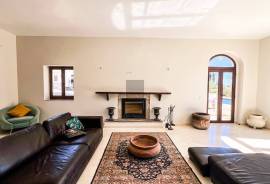 Magnificent Restored Portuguese Quinta - 9000m² Luxury Country Estate Near Loulé, Central Algarve