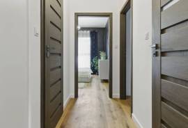 Excellent 2 Bed Apartment For Sale in Warsaw