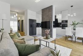 Excellent 2 Bed Apartment For Sale in Warsaw