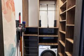 Excellent 2 Bed Apartment For Sale in Warsaw