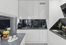 Excellent 2 Bed Apartment For Sale in Warsaw