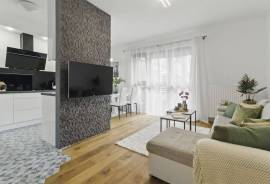 Excellent 2 Bed Apartment For Sale in Warsaw