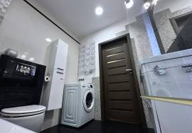 Excellent 2 Bed Apartment For Sale in Warsaw