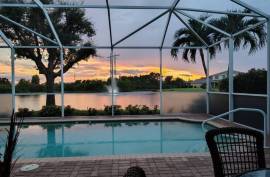 Luxury 3 Bed Water front Villa For Sale In Cape Coral Florida