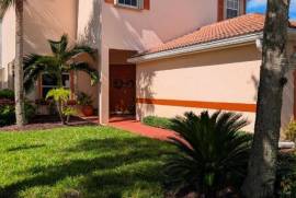 Luxury 3 Bed Water front Villa For Sale In Cape Coral Florida