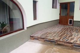 Excellent 9 Bed Home For Sale in Vulcan Brasov