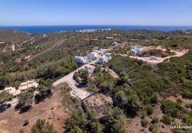 Urban plot for a villa in Salema Urban plot for a villa in Salema