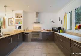 Modern 5-Bedroom Villa with Heated Pool and AL Licence in Vale da Telha Modern 5-Bedroom Villa with Heated Pool and AL Licence in Vale da Telha