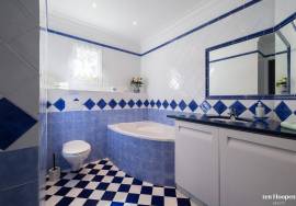 Modern 5-Bedroom Villa with Heated Pool and AL Licence in Vale da Telha Modern 5-Bedroom Villa with Heated Pool and AL Licence in Vale da Telha