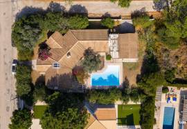 Modern 5-Bedroom Villa with Heated Pool and AL Licence in Vale da Telha Modern 5-Bedroom Villa with Heated Pool and AL Licence in Vale da Telha