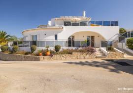 Immaculate 4 Bedroom Villa on Santo Antonio Golf, Budens Immaculate 4 Bedroom Villa on Santo Antonio Golf, Budens