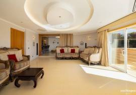 Immaculate 4 Bedroom Villa on Santo Antonio Golf, Budens Immaculate 4 Bedroom Villa on Santo Antonio Golf, Budens