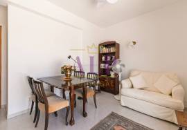 3 Bedroom Top Floor Apartment with Panoramic Ocean Views