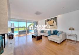 Exclusive 5-Bedroom Villa on the  Golf Course in Vilamoura