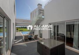 Exclusive 5-Bedroom Villa on the  Golf Course in Vilamoura