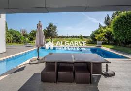 Exclusive 5-Bedroom Villa on the  Golf Course in Vilamoura