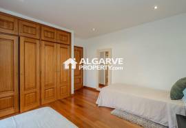 Exclusive 5-Bedroom Villa on the  Golf Course in Vilamoura