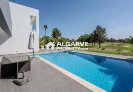 Exclusive 5-Bedroom Villa on the  Golf Course in Vilamoura