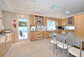 Exclusive 5-Bedroom Villa on the  Golf Course in Vilamoura