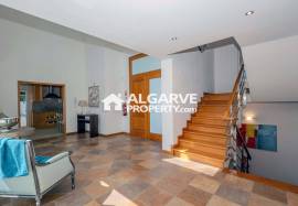 Exclusive 5-Bedroom Villa on the  Golf Course in Vilamoura