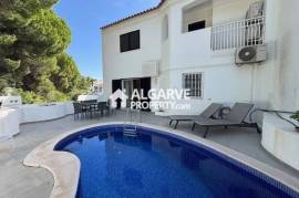 Charming 3 bedroom semi-detached villa near the Tennis Academy, Golf and the beach in Vale Lobo, Algarve