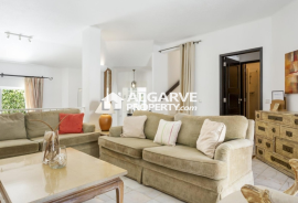 Charming 3 bedroom semi-detached villa near the Tennis Academy, Golf and the beach in Vale Lobo, Algarve