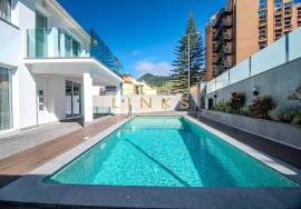 4-bedroom villa with pool, garden, and sea view — Machico, Madeira
