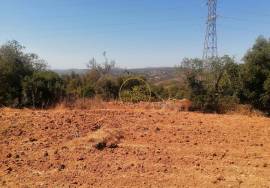 Land with Ruin to Renovate at Height between Querença and Loulé.