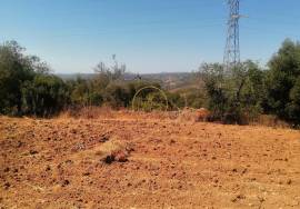 Land with Ruin to Renovate at Height between Querença and Loulé.