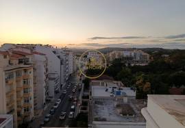 4 bedroom apartment with private parking for annual rental