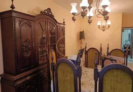 4 bedroom apartment with private parking for annual rental