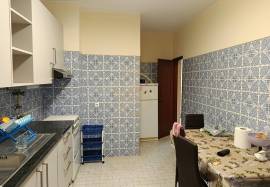 4 bedroom apartment with private parking for annual rental