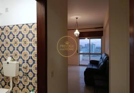 4 bedroom apartment with private parking for annual rental