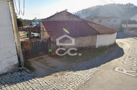 Rustic House with land - Lousada