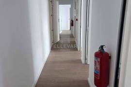 2 OFFICES ALREADY DIVIDED READY TO OPERATE IN THE CENTER OF FUNCHAL