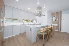 2 BEDROOM APARTMENT WITH SEA VIEW IN FUNCHAL