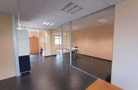 COMMERCIAL PREMISES FOR SALE IN ZAMUDIO