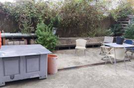 Pavilion with three conditioned areas for sale