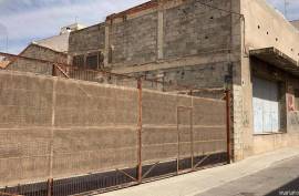 Building plot with industrial past – former headquarters of Pompadour Ibérica S.A.