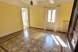 Elegant Winegrower's House With 370 M2 Of Living Space On 1548 M2 Of Land With Swimming Pool And Views.